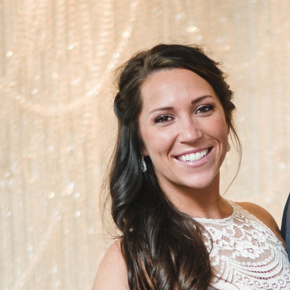 Meet your Posher, Abby - Picture 1 of 1